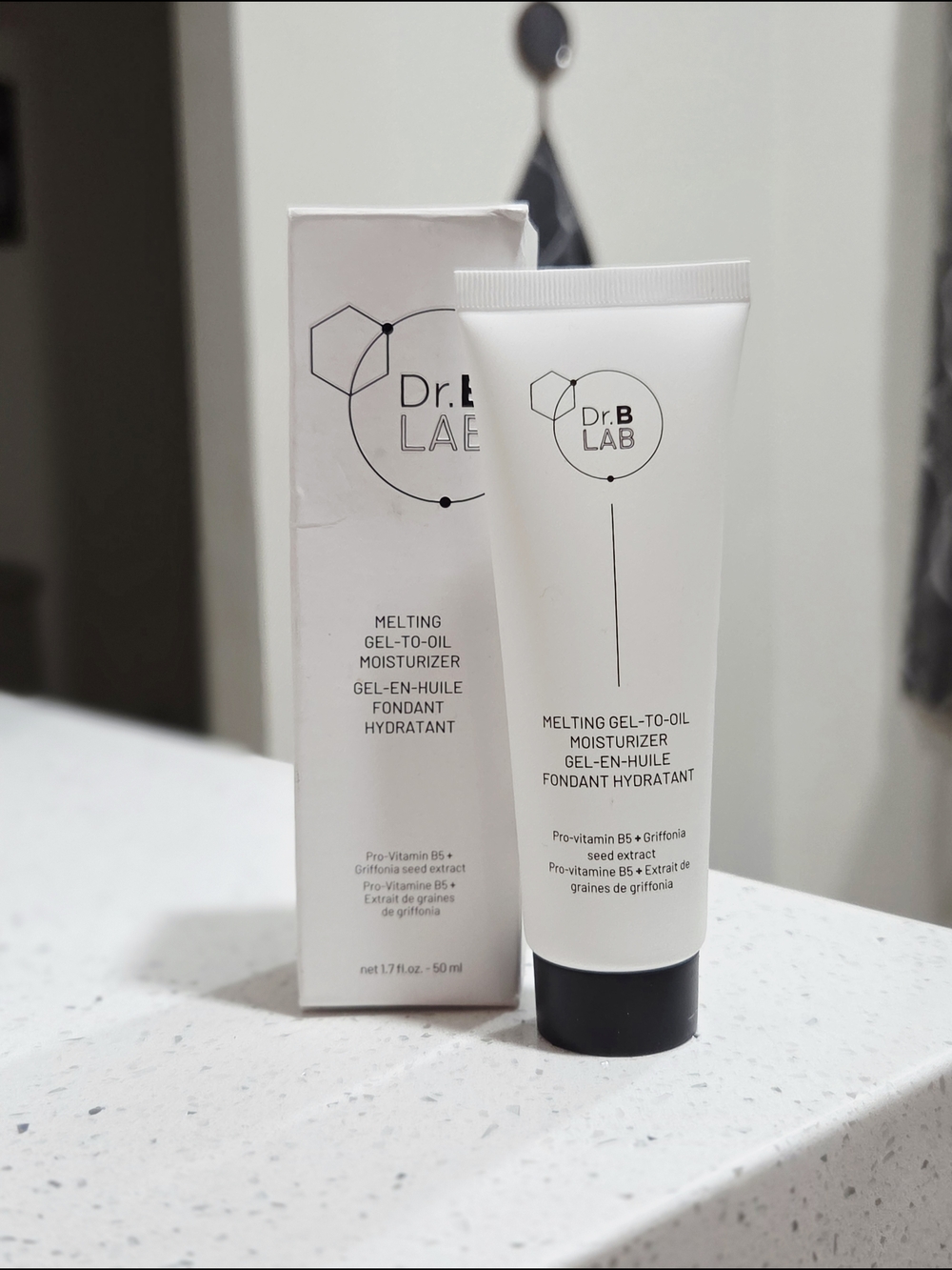 Dr. B LAB Melting Gel-to-Oil Moisturizer — White